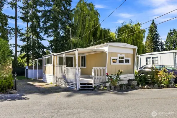 18501 52nd Avenue W #62, Lynnwood, WA 98037