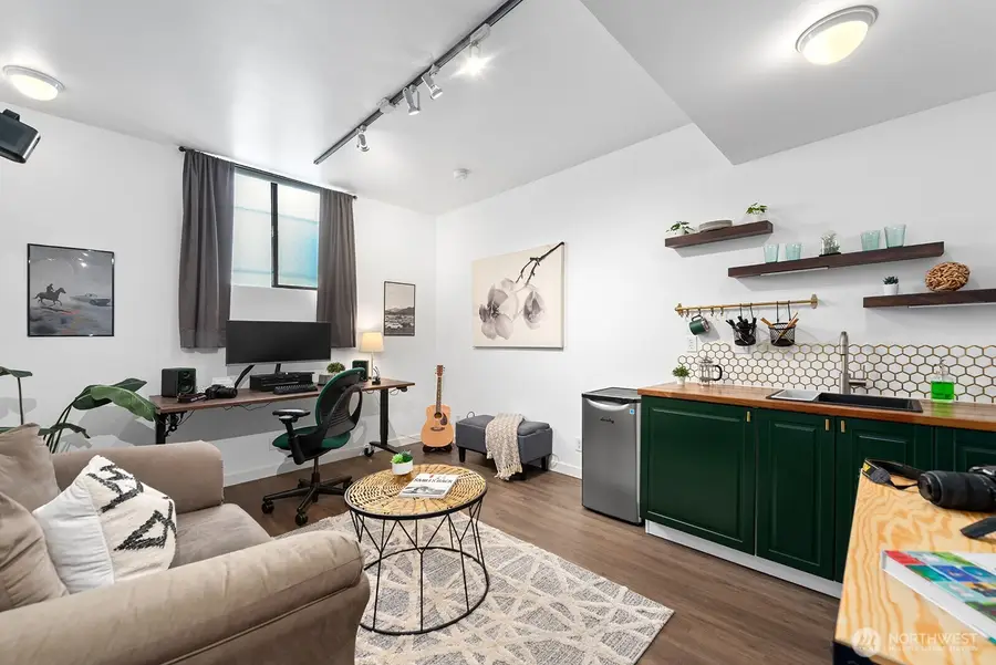 22 John Street #C, Seattle, WA 98109 - #2