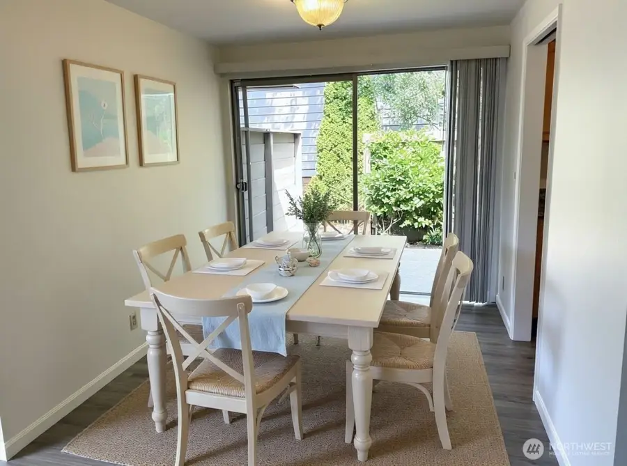 5208 Sand Point Way Ne, Seattle, WA 98105 - #3