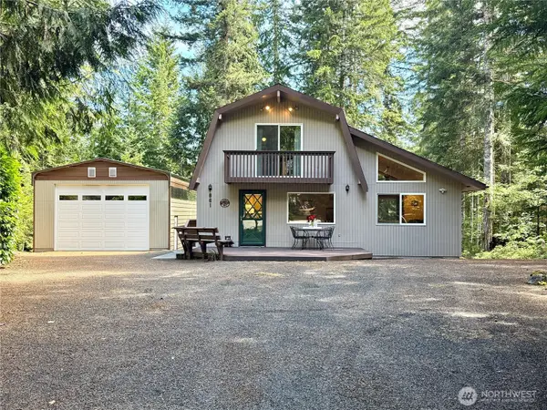 861 Potlatch Drive, Hoodsport, WA 98548
