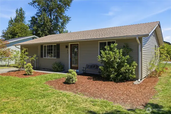 5817 E M Street, Tacoma, WA 98404
