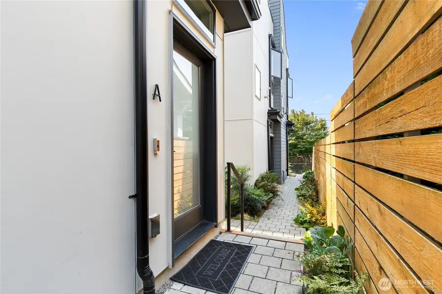 4322 Wallingford Avenue N #A, Seattle, WA 98103 - #2
