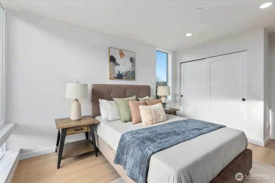 3110 Queen Anne Avenue N, Seattle, WA 98109 - #3