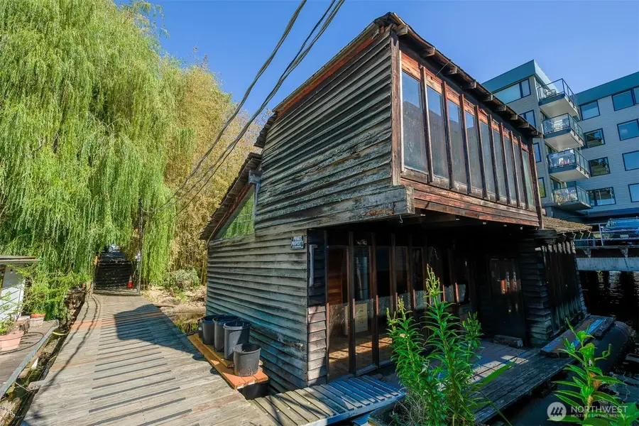 2321 Fairview Avenue E #1, Seattle, WA 98102 - #2