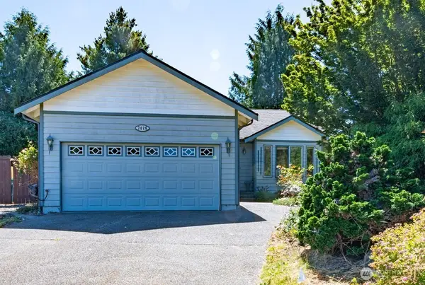 7026 66th Avenue Ne, Marysville, WA 98270