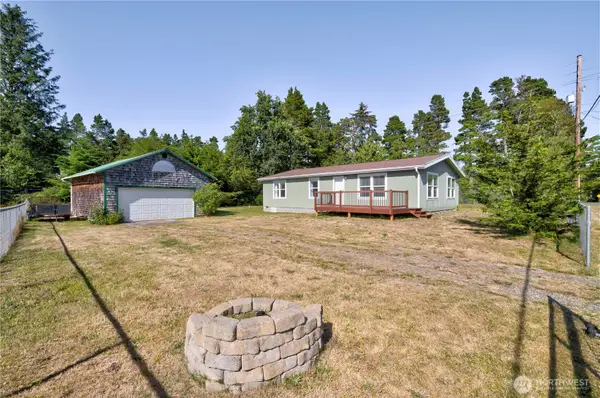 27305 Vernon Avenue, Ocean Park, WA 98640