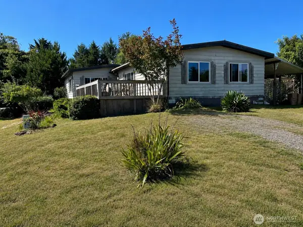 701 Edgewood Avenue Ne, Ocean Shores, WA 98569