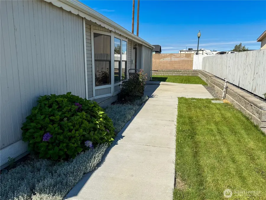 1701 E Burr Avenue #35, Moses Lake, WA 98837 - #2