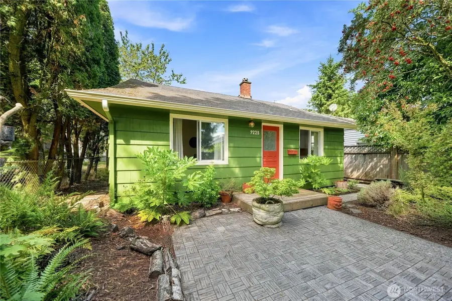 9223 21st Avenue Sw, Seattle, WA 98106 - #2