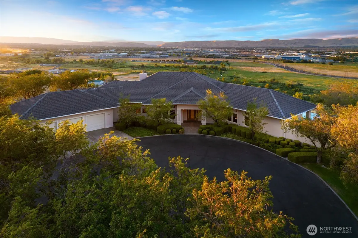 24 Eagle Crest Drive, Union Gap, WA 98903 - #1