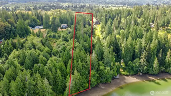 51 E Oakland Bay Drive, Shelton, WA 98584