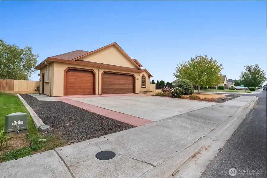 333 N Crestview, Moses Lake, WA 98837 - #3