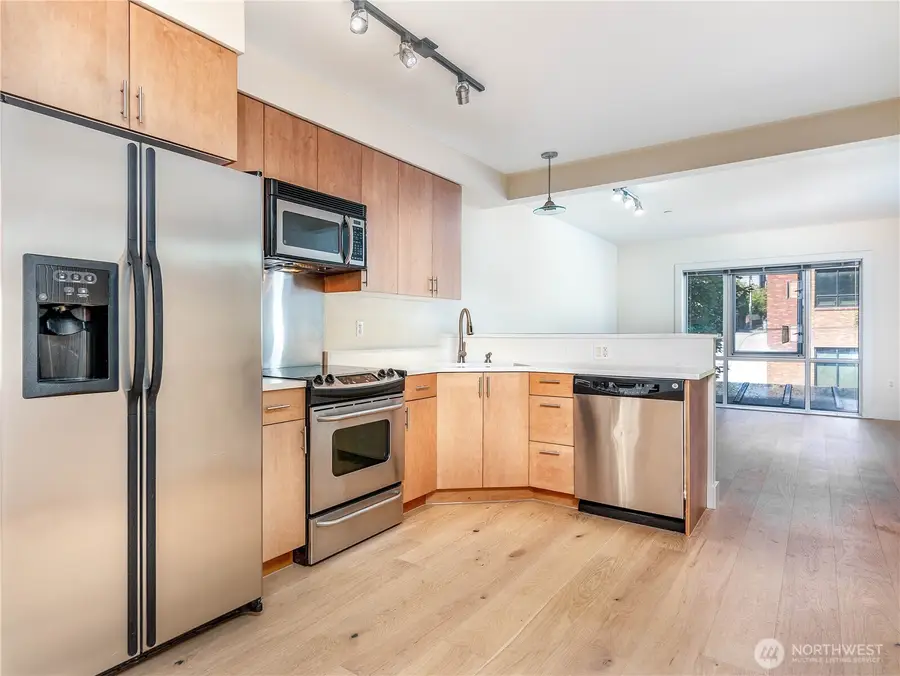 159 Denny Way #208, Seattle, WA 98109 - #3