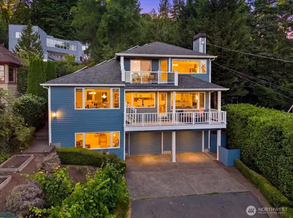 9009 45th Avenue Ne, Seattle, WA 98115