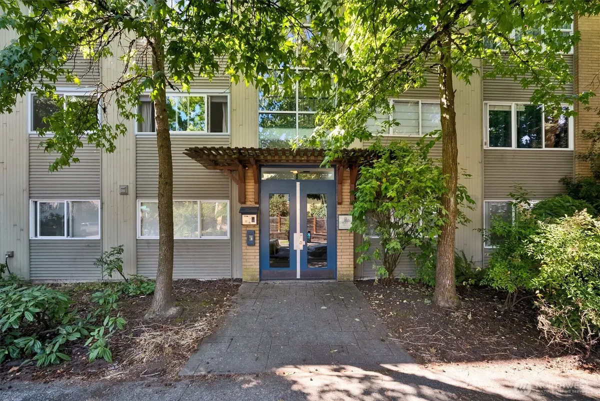 2111 E John Street #204, Seattle, WA 98112 - #1