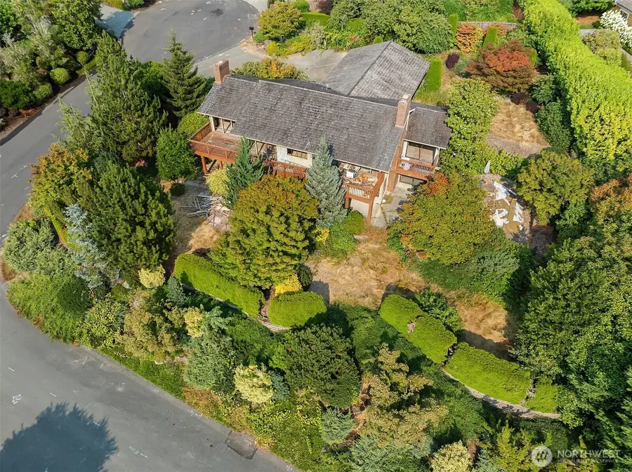 8811 NE 15th Place, Clyde Hill, WA 98004 - #3
