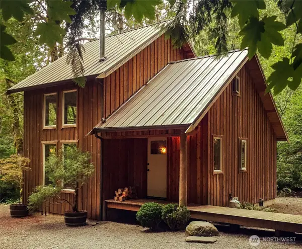 423 Lords Lake Loop, Quilcene, WA 98376