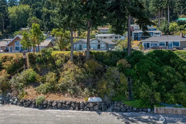 344 Marine Drive, Coupeville, WA 98239