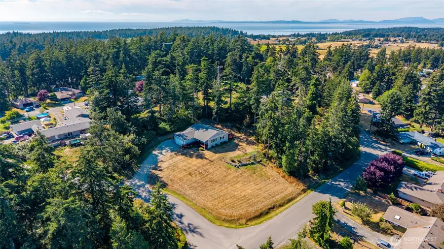 1415 Highland Drive, Oak Harbor, WA 98277 - #2