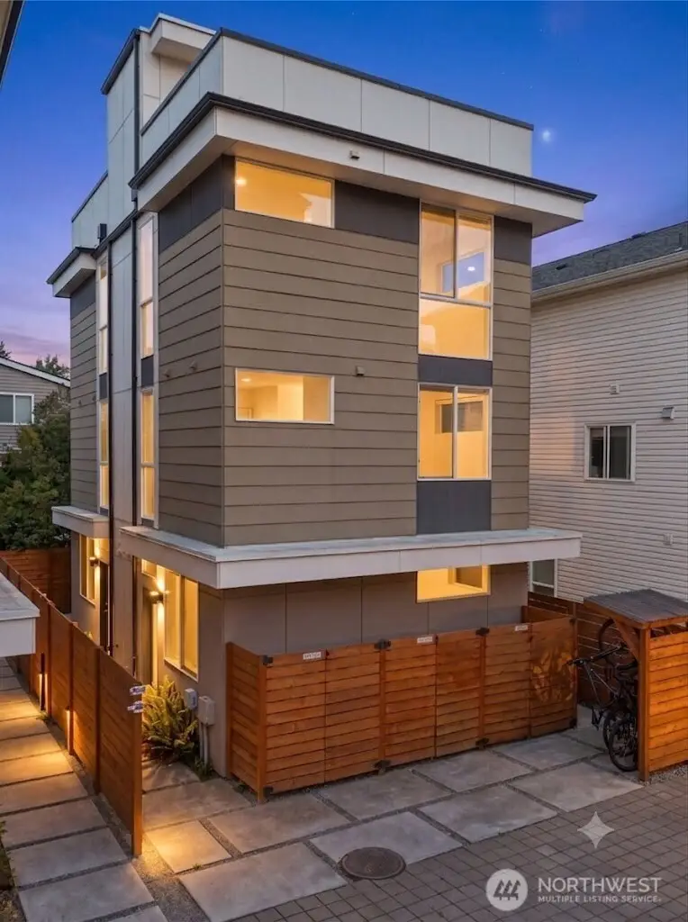 8815 Interlake Avenue N #C, Seattle, WA 98103 - #1