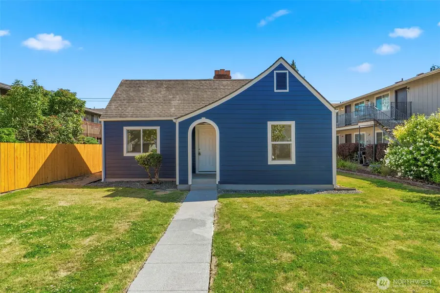 3015 Dover Street, Longview, WA 98632 - #2