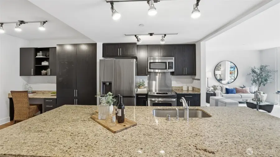 699 John Street #420, Seattle, WA 98109 - #3