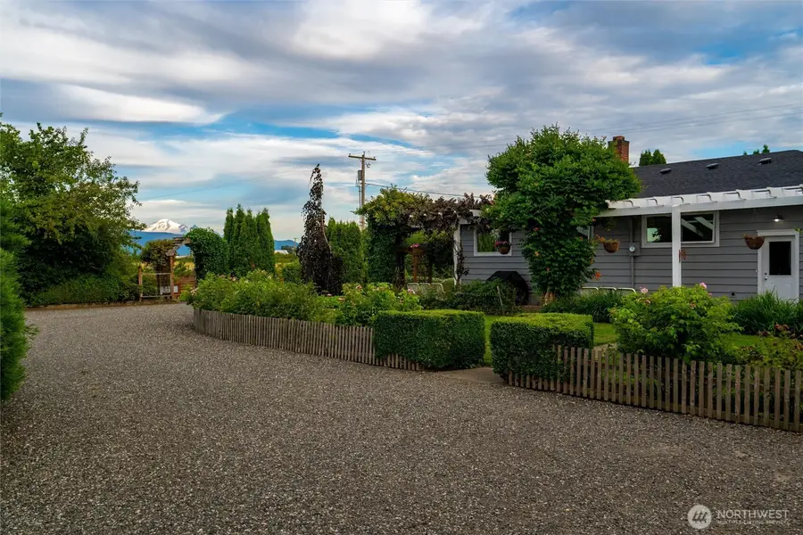 354 W Badger Road, Lynden, WA 98264 - #2