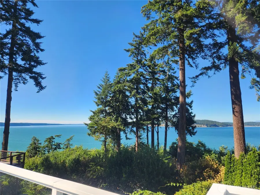2426 Eastpoint Drive, Langley, WA 98260 - #2
