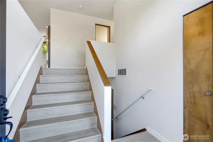 2719 NE 4th Court, Renton, WA 98056 - #2