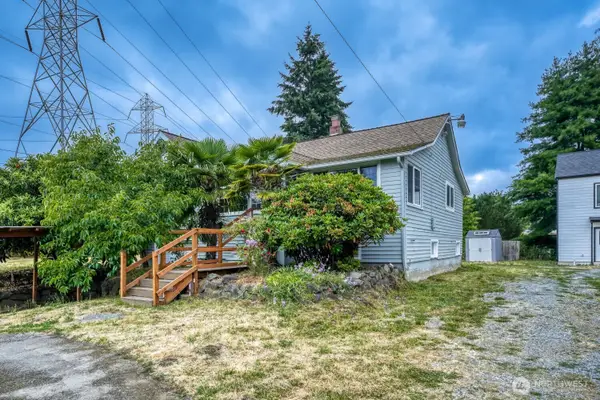 98178 S Creston Street, Seattle, WA 98178