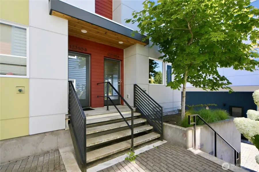 12516 15th Avenue Ne #A, Seattle, WA 98125 - #3