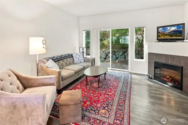 15720 Manor Way #K3, Lynnwood, WA 98087