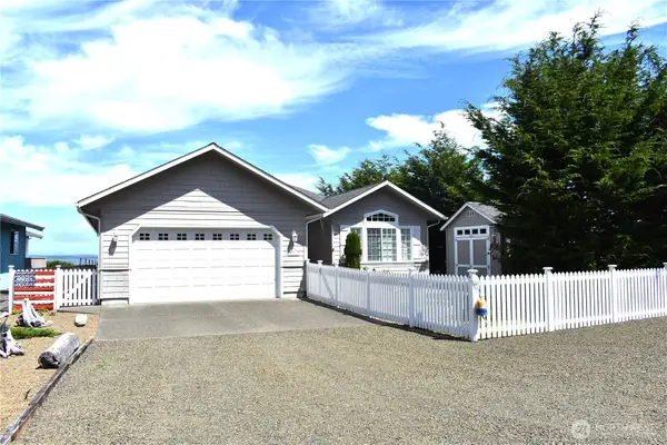 268 Sunrise Avenue Se, Ocean Shores, WA 98569