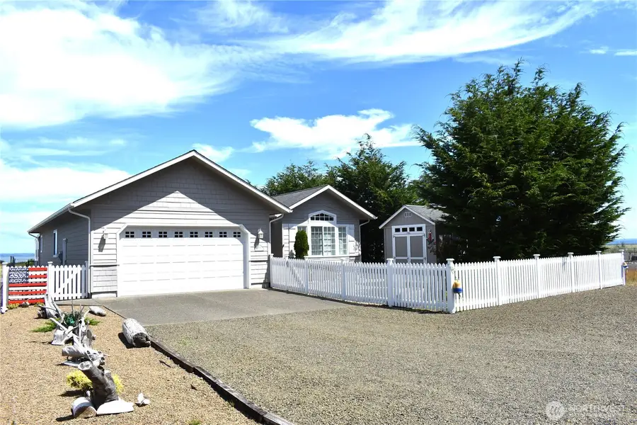 268 Sunrise Avenue Se, Ocean Shores, WA 98569 - #2