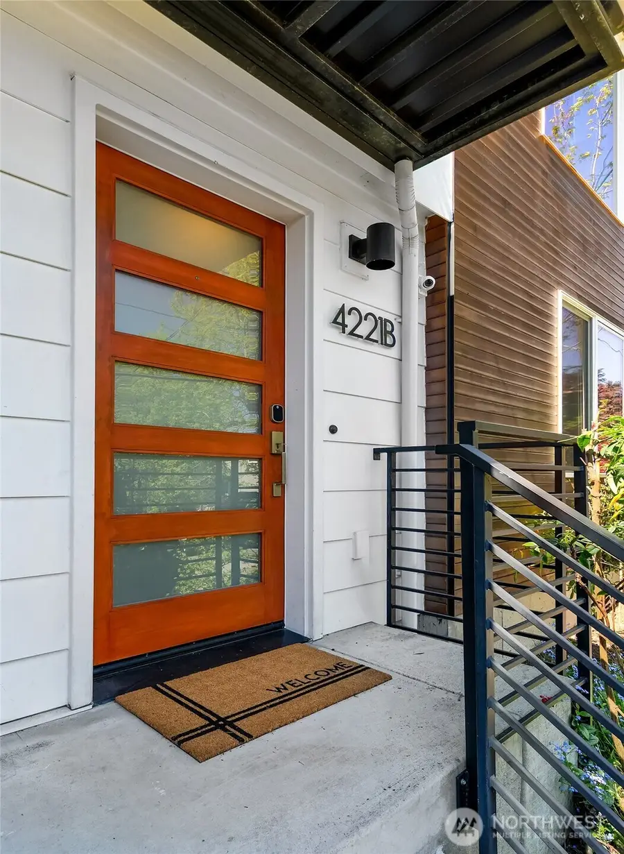 4221 Evanston Avenue N #B, Seattle, WA 98103 - #2