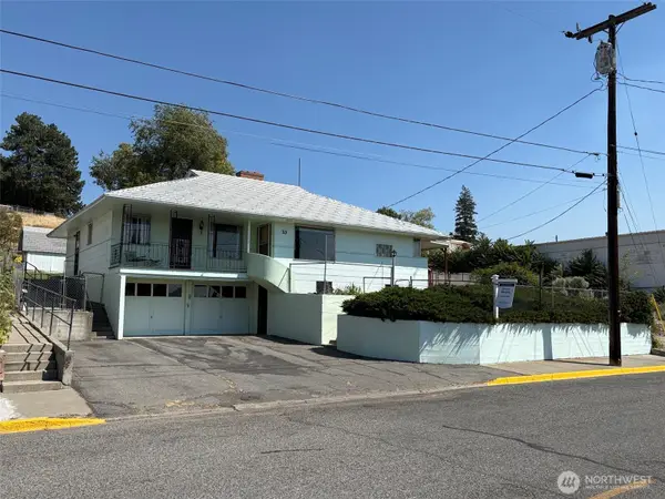 10 W Dewberry Avenue, Omak, WA 98841