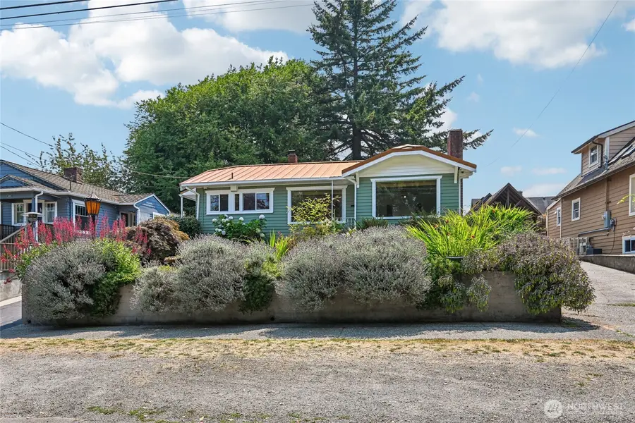 5017 SW Grayson Street, Seattle, WA 98116 - #2