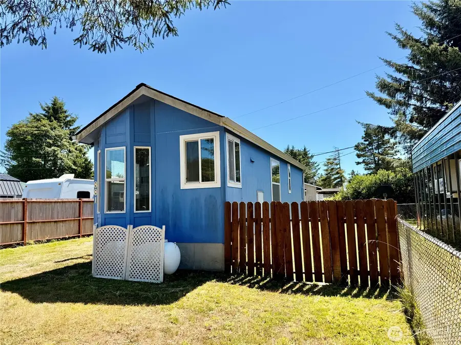 881 Magellan Avenue Ne, Ocean Shores, WA 98569 - #2