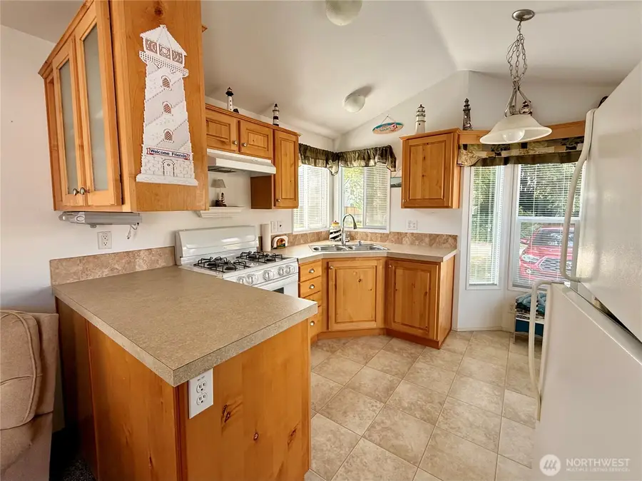 881 Magellan Avenue Ne, Ocean Shores, WA 98569 - #3
