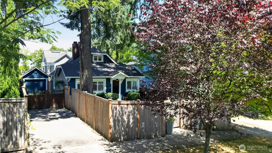 3806 E Galer Street, Seattle, WA 98112 - #3