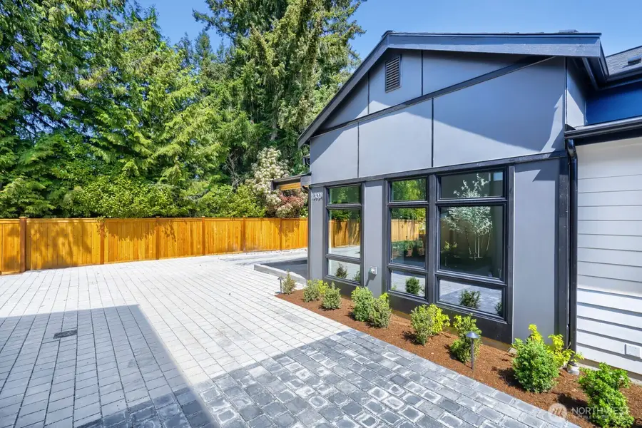 13024 Corliss Avenue N, Seattle, WA 98133 - #2
