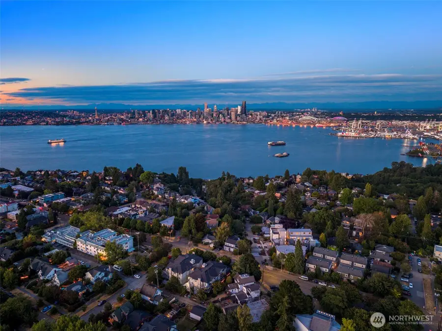 1912 Ferry Avenue Sw, Seattle, WA 98116 - #3