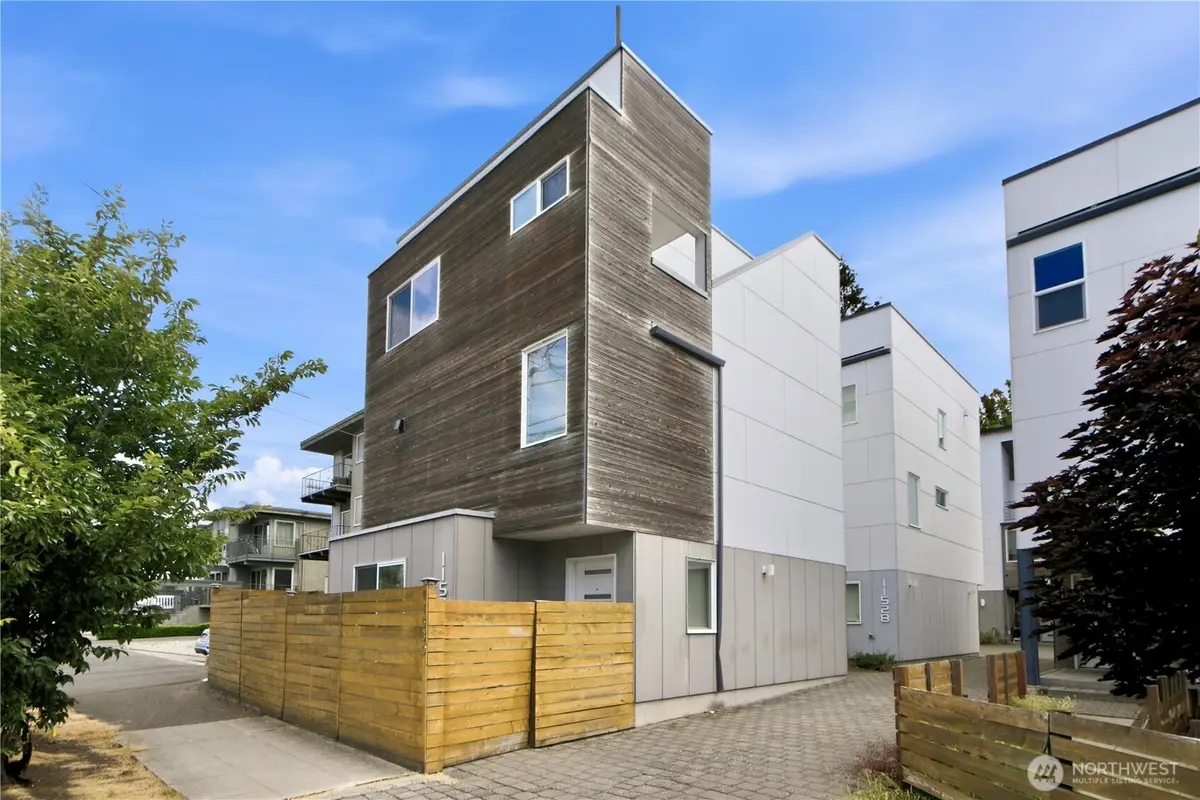11530 Greenwood Avenue N, Seattle, WA 98133 - #1