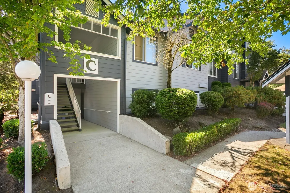 10825 SE 200th St #C101, Kent, WA 98031 - #1