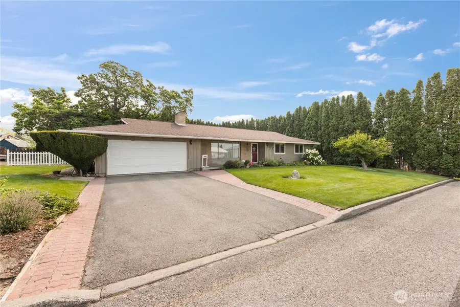903 Selkirk Place, Brewster, WA 98812 - #2