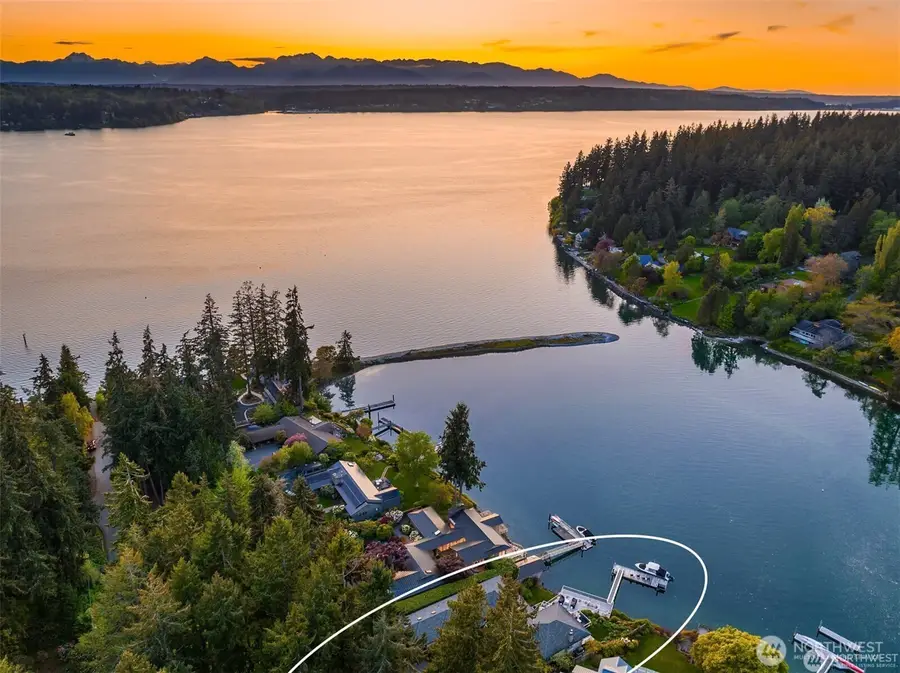 5482 Fletcher Landing Ne, Bainbridge Island, WA 98110 - #2
