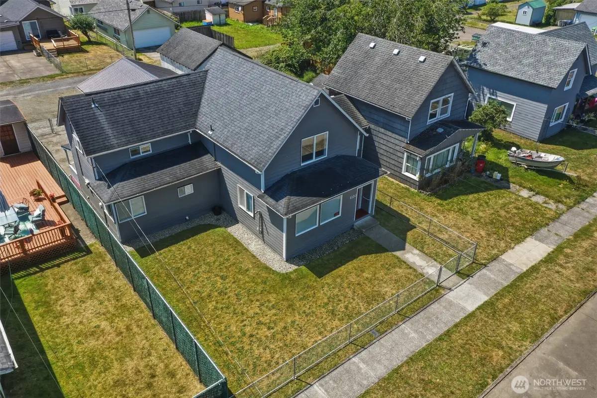 1120 3rd Street, Cosmopolis, WA 98537 - #1