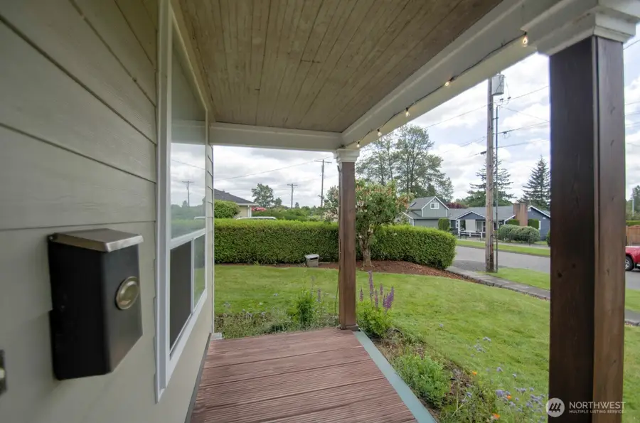 664 NW New York Avenue, Chehalis, WA 98532 - #2