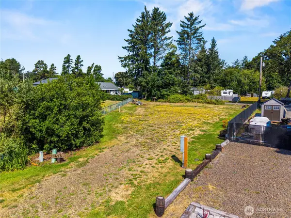 1655 195th Street #6, Long Beach, WA 98631