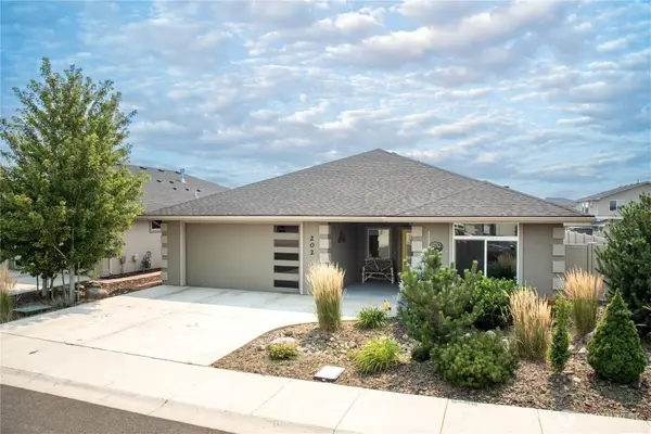 202 E Stanford Avenue, Ellensburg, WA 98926